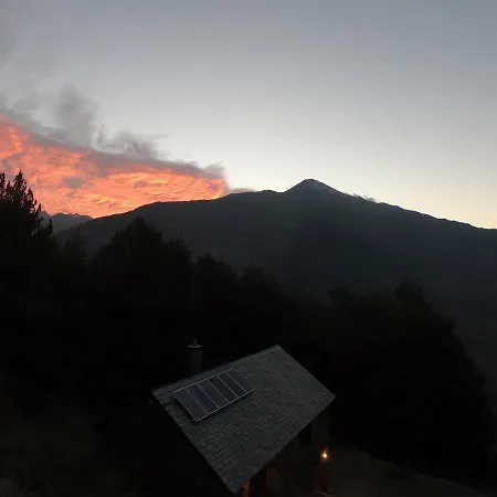 Bordes Pirineu, Pintor Luxury tent Areu