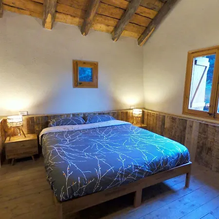 Bordes Pirineu, Pintor Luxury tent *